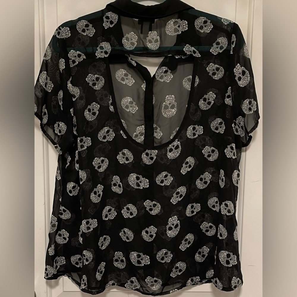 Torrid Skull Print Blouse Black Sheer Button Up Keyhole Back Whimsigoth Large - Picture 5 of 10